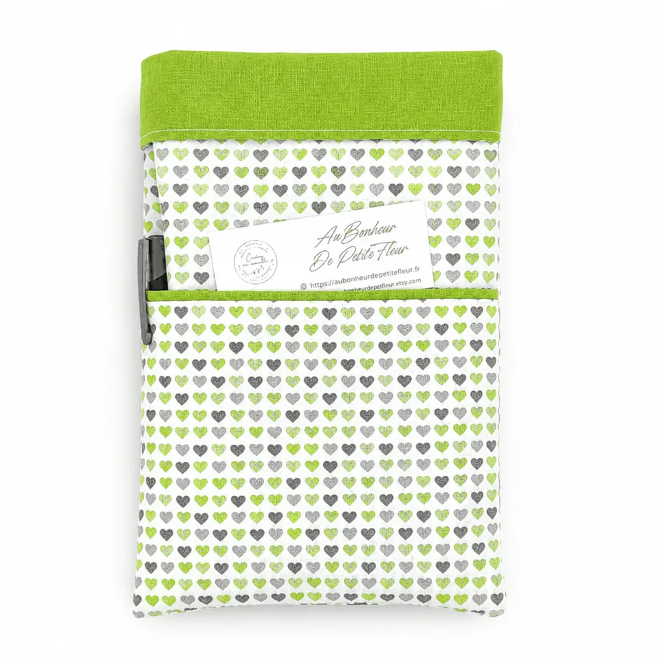 au-bonheur-de-petite-fleur-pochette-livre-poche-verte-c-urs-coton-bio image 1