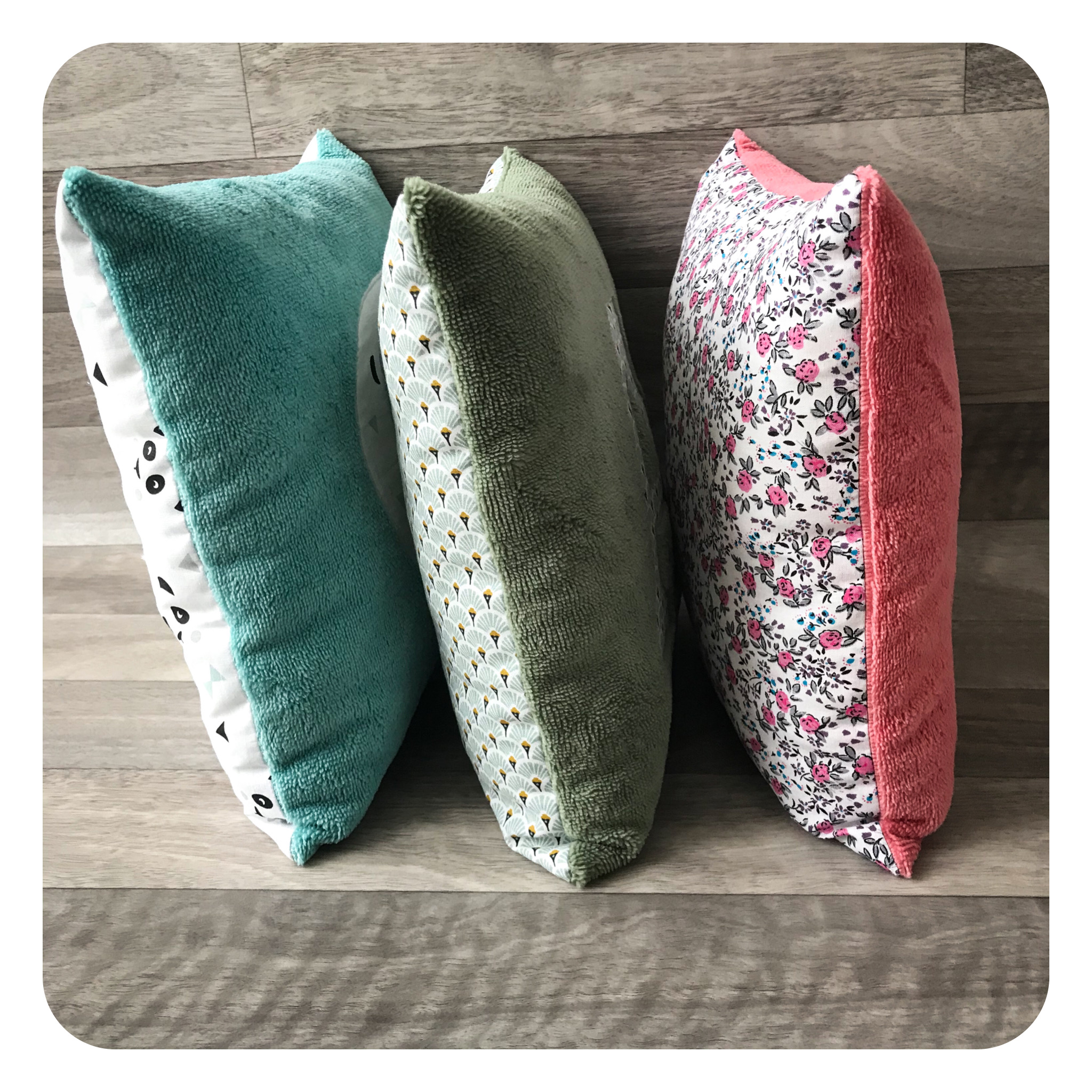 jane-couture-dodo-petit-coussin-moumoute-coussin-30x30-cm-coton image 1