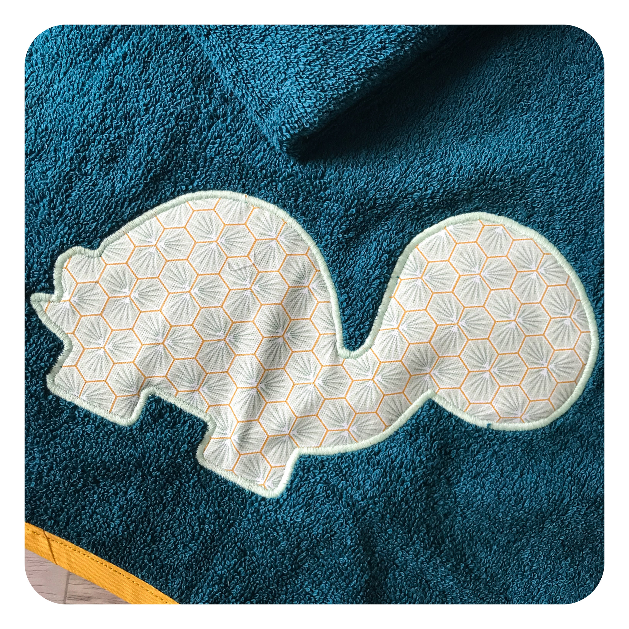 jane-couture-linge-de-bain-coffret-cape-de-bain-b-b-bambou-50x80 image 3