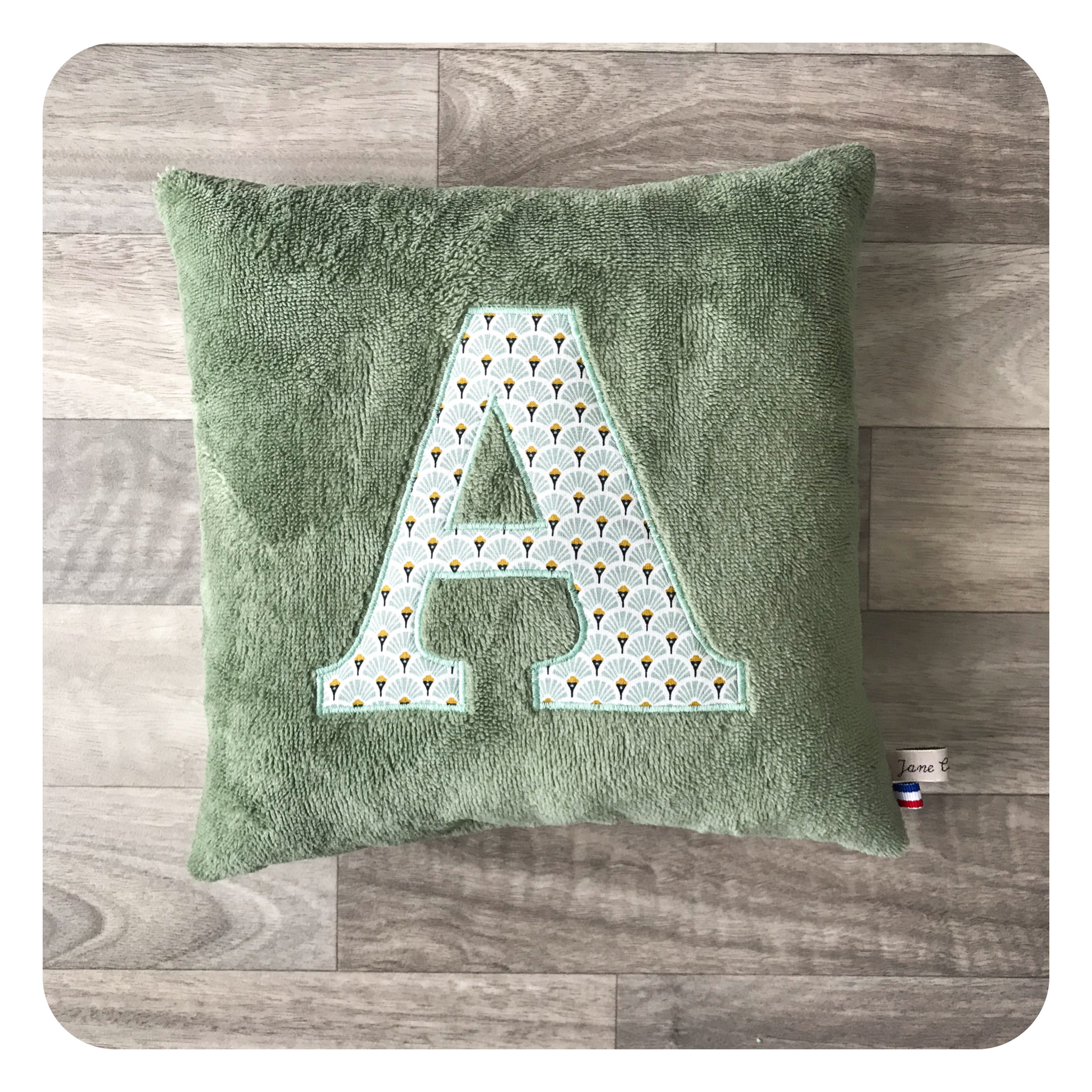 jane-couture-dodo-petit-coussin-moumoute-coussin-30x30-cm-coton image 8