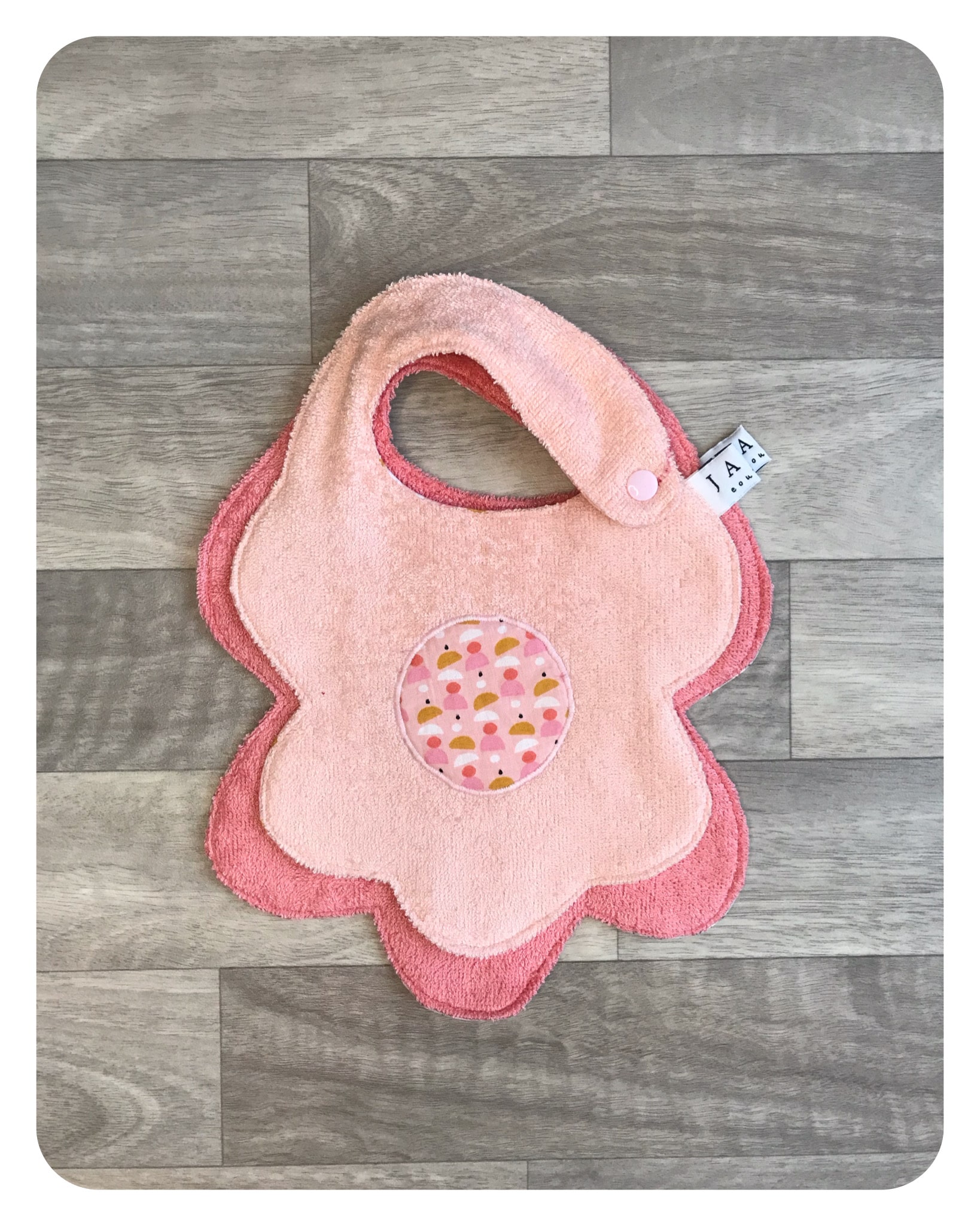 jane-couture-repas-bavoir-poisson-micro-ponge-bambou-0-6-mois image 2