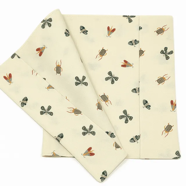 au-bonheur-de-petite-fleur-prot-ge-cahier-insectes-17x22-cm-coton-bio-gots image 1