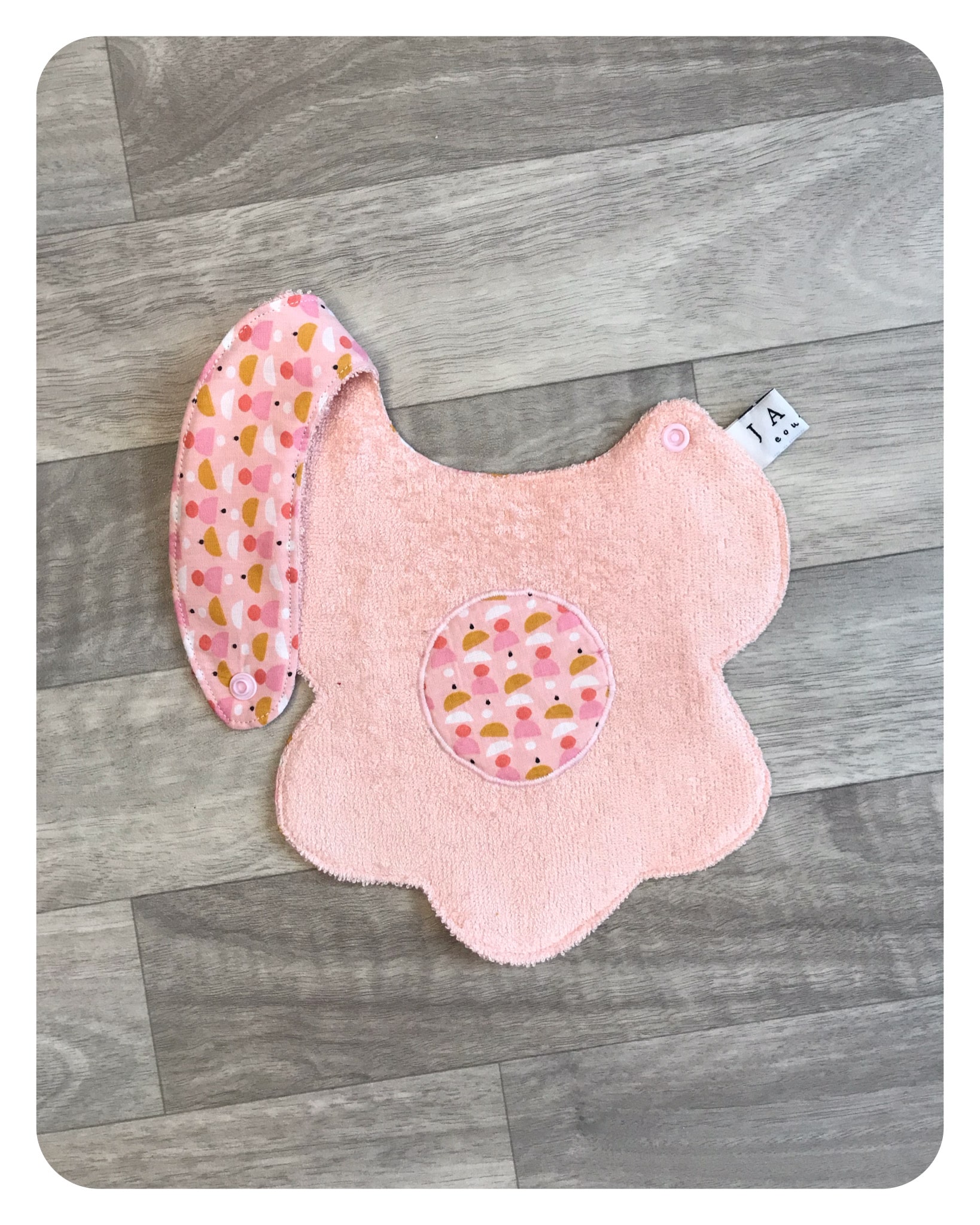 jane-couture-repas-bavoir-poisson-micro-ponge-bambou-0-6-mois image 6