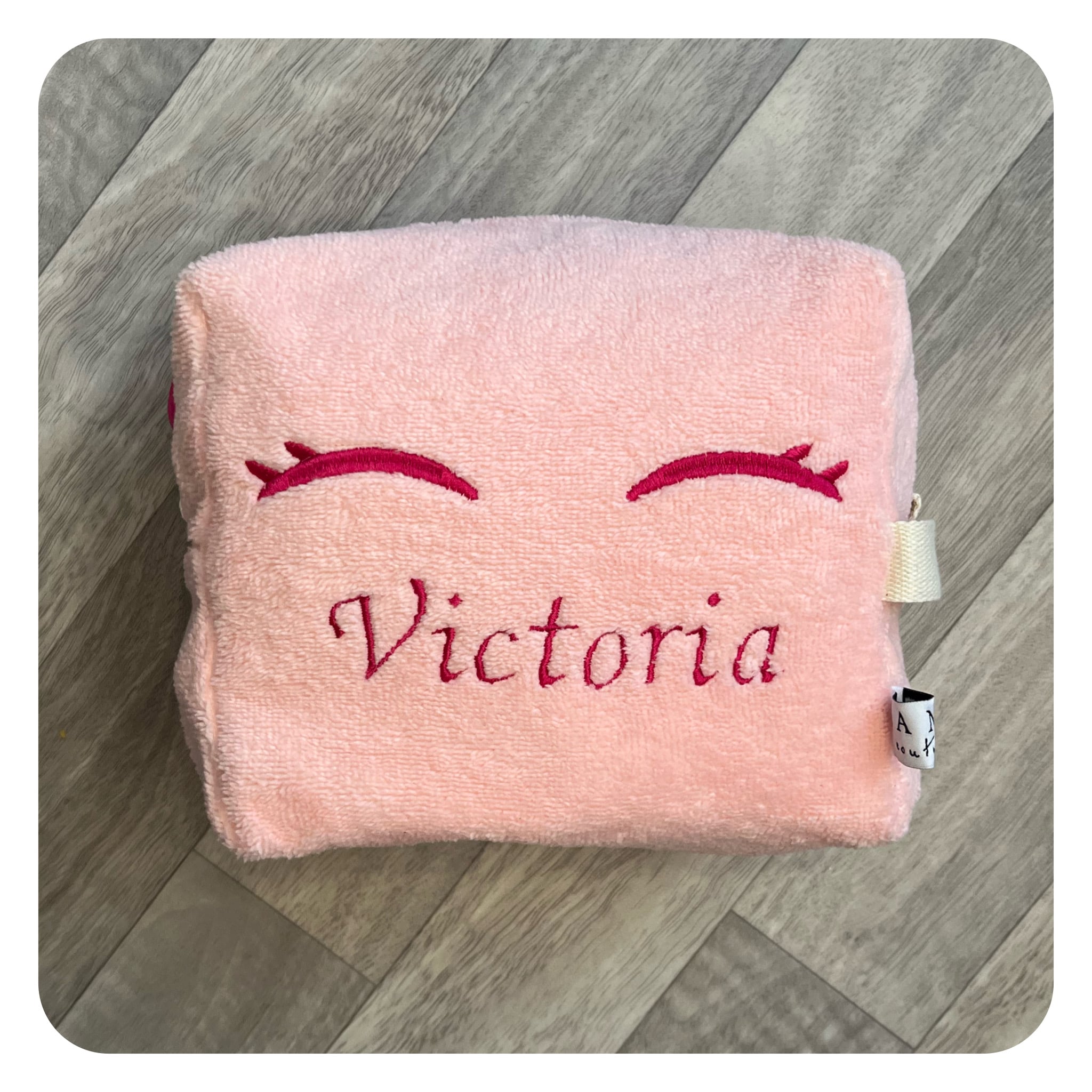 jane-couture-en-sortie-trousse-de-toilette-moumoute-personnalisable image 5
