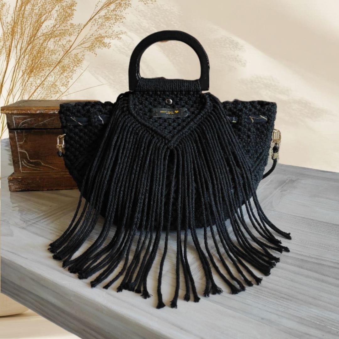 au-bonheur-de-petite-fleur-sac-macram-noir-femme-bandouli-re-bois image 1