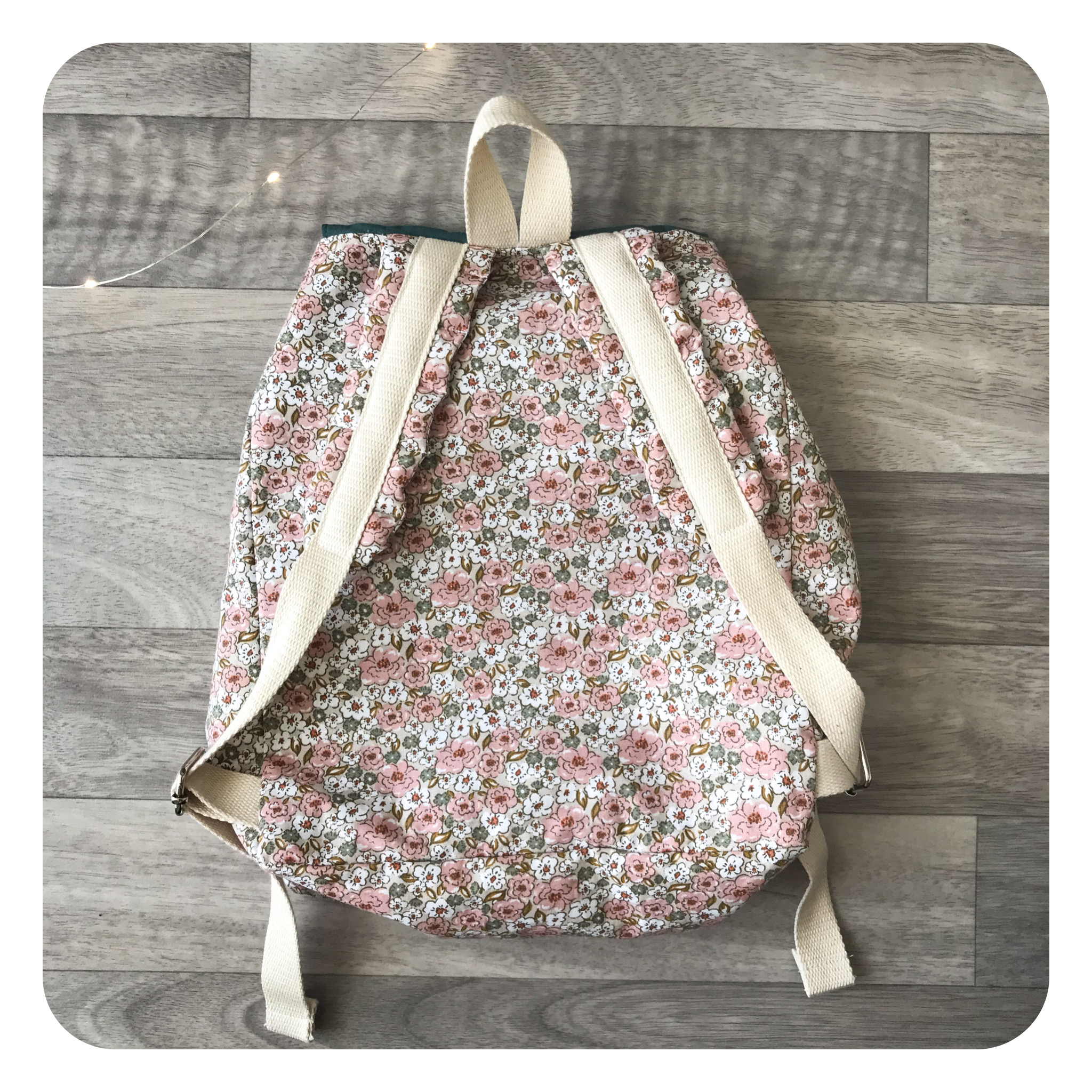 jane-couture-en-sortie-sac-dos-maternelle-pr-nom image 7
