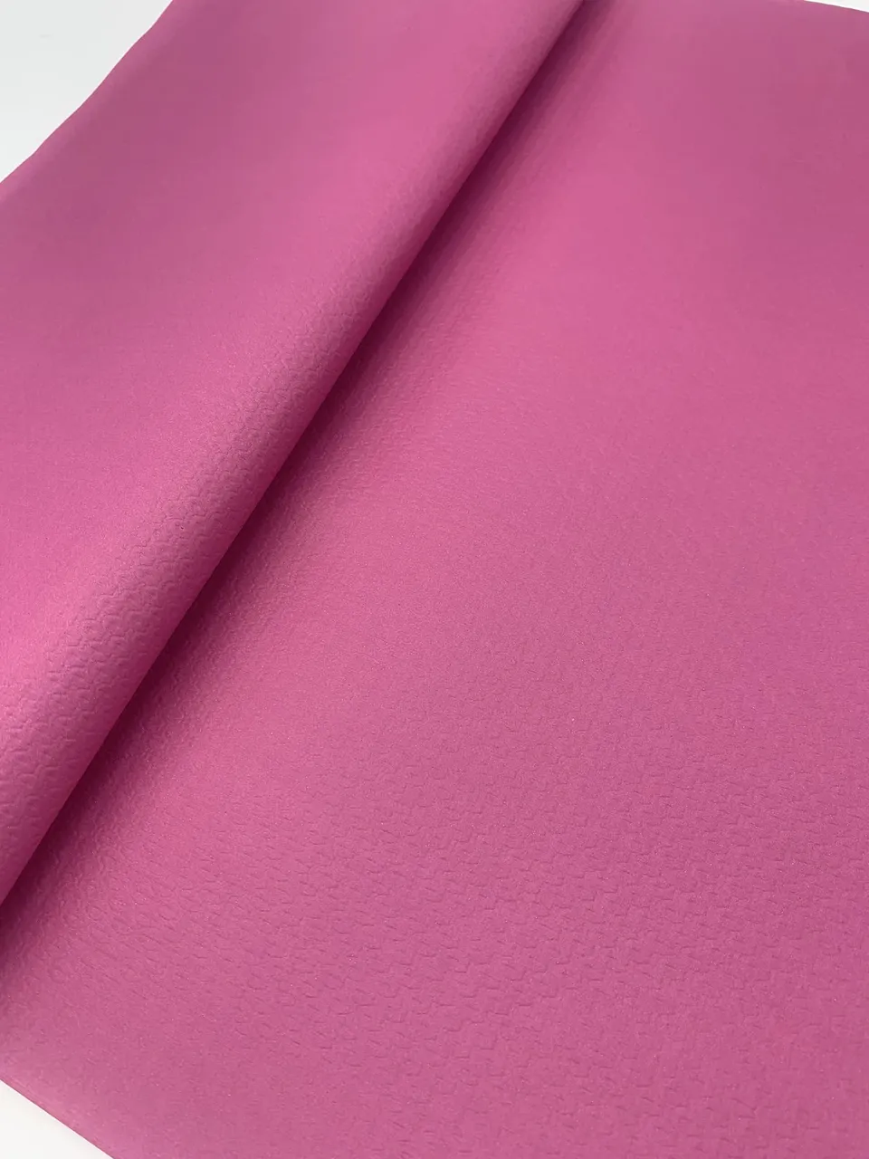 dstock60-arts-de-la-table-nappes-jetables-60x100-framboise-lot-500-gaufr image 1