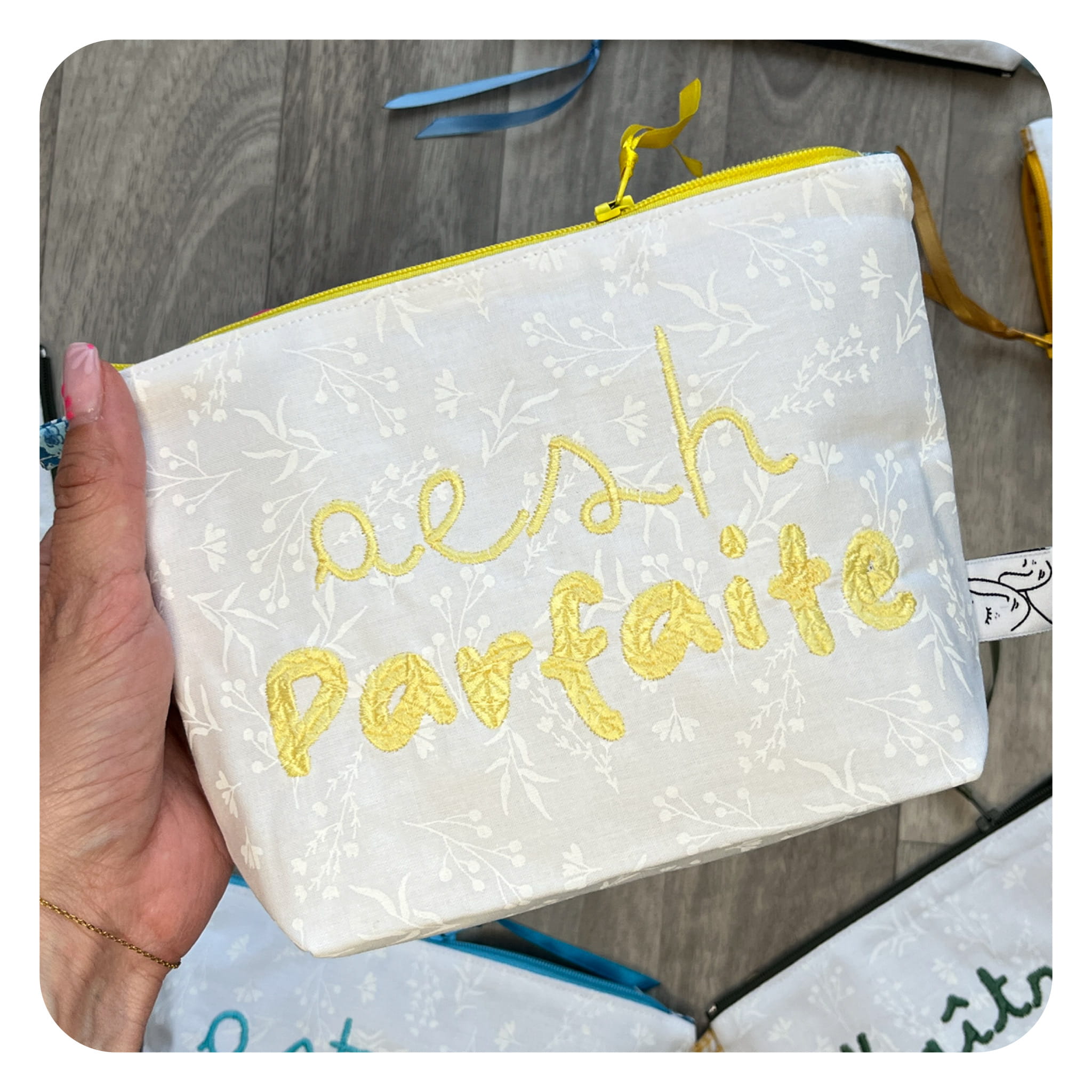 jane-couture-les-occasions-merci-ma-tresse-trousse-coton-15x20-cm image 6
