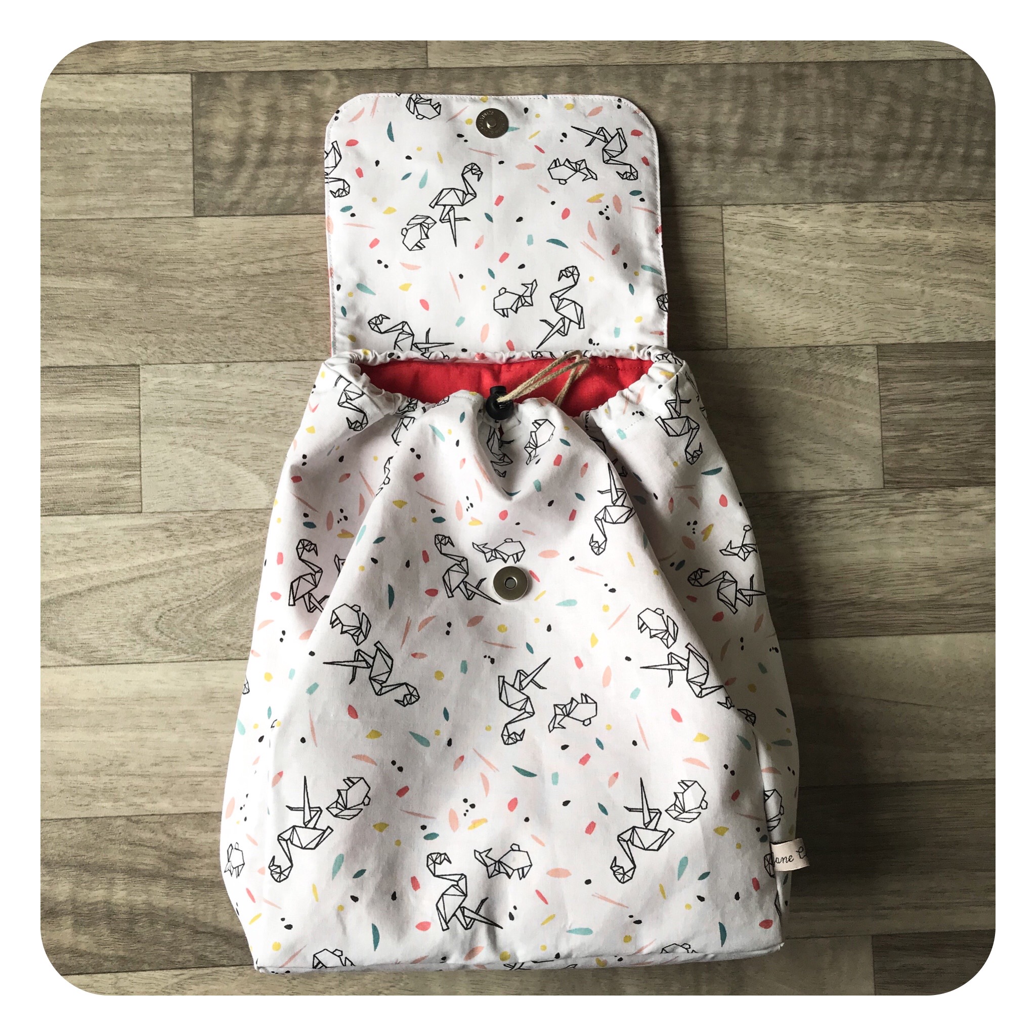 jane-couture-en-sortie-sac-dos-maternelle-pr-nom image 3