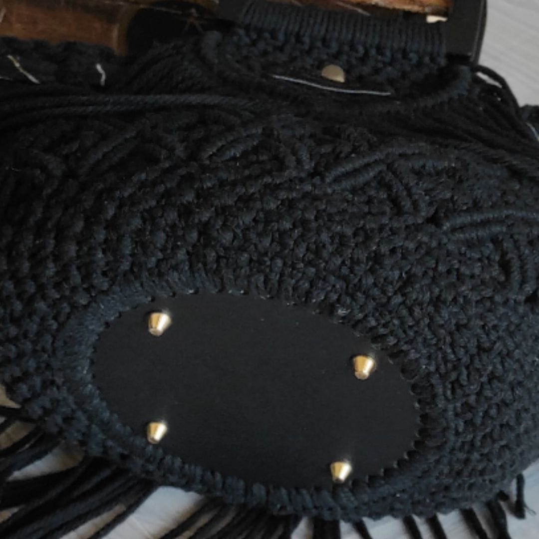 au-bonheur-de-petite-fleur-sac-macram-noir-femme-bandouli-re-bois image 4