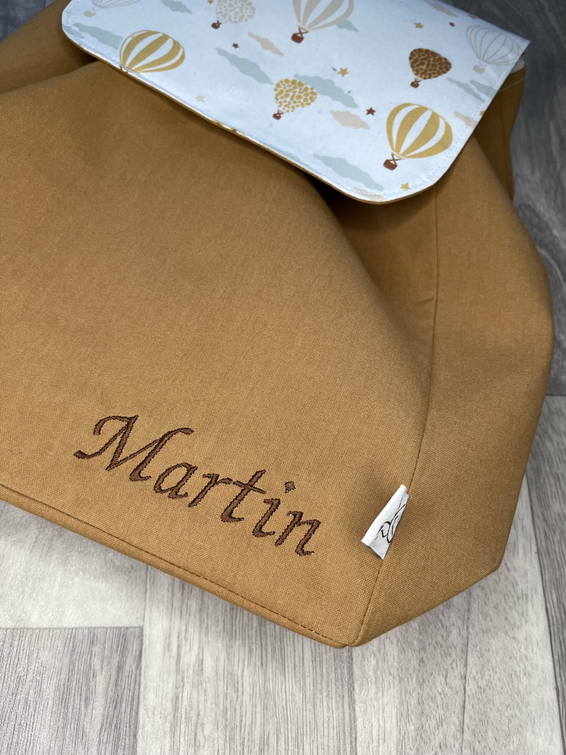 jane-couture-en-sortie-sac-dos-maternelle-sac-enfant-uni image 5