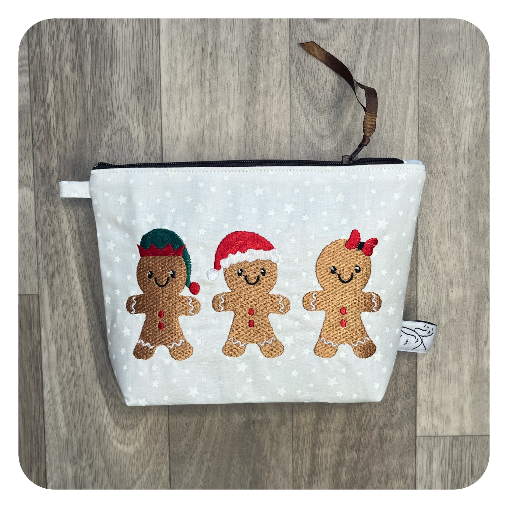 jane-couture-occasions-trousse-brod-e-pain-d-pices-no-l-coton image 1