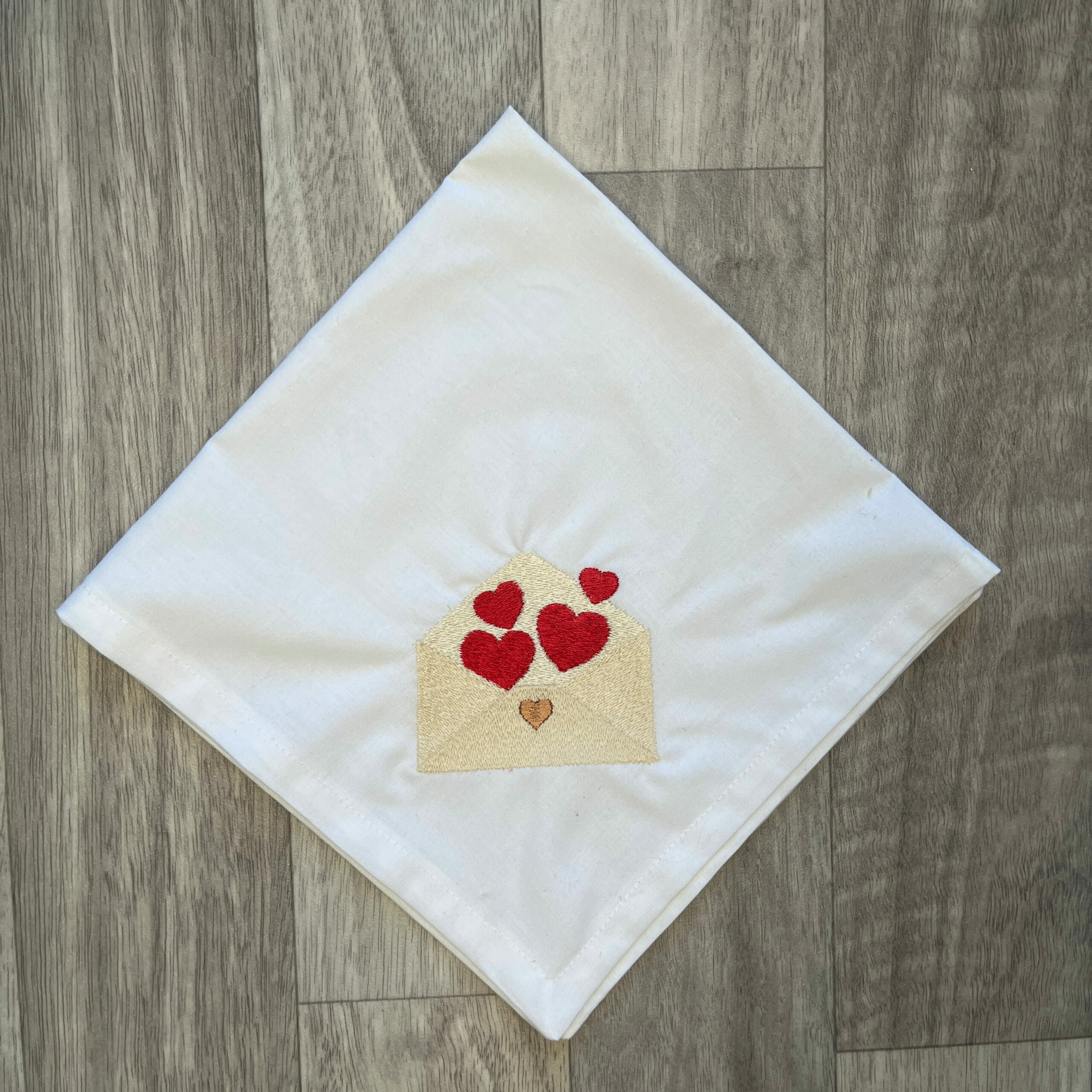 jane-couture-st-valentin-serviette-table-coton-brod-e-oekotex image 2
