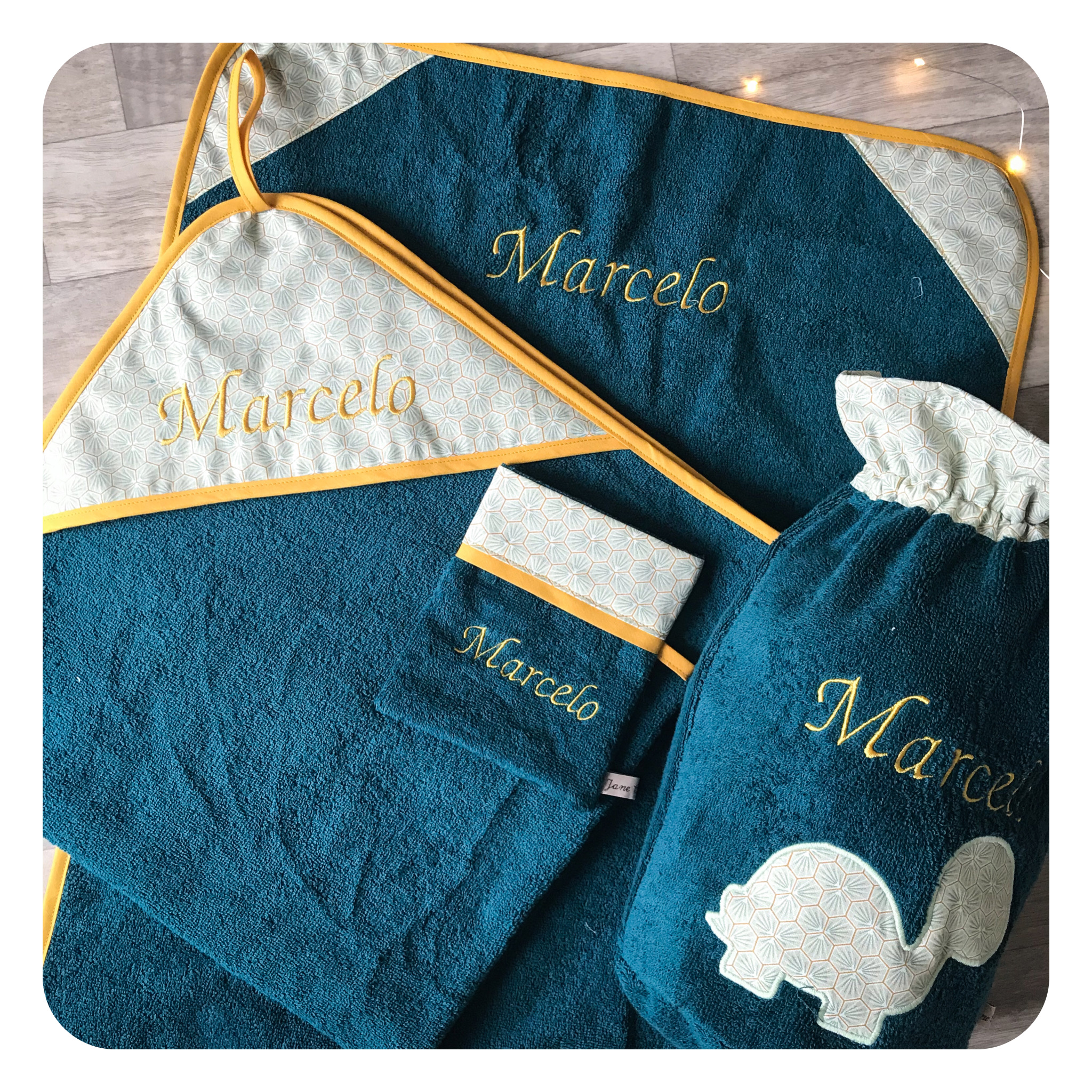 jane-couture-linge-de-bain-coffret-cape-de-bain-b-b-bambou-50x80 image 2