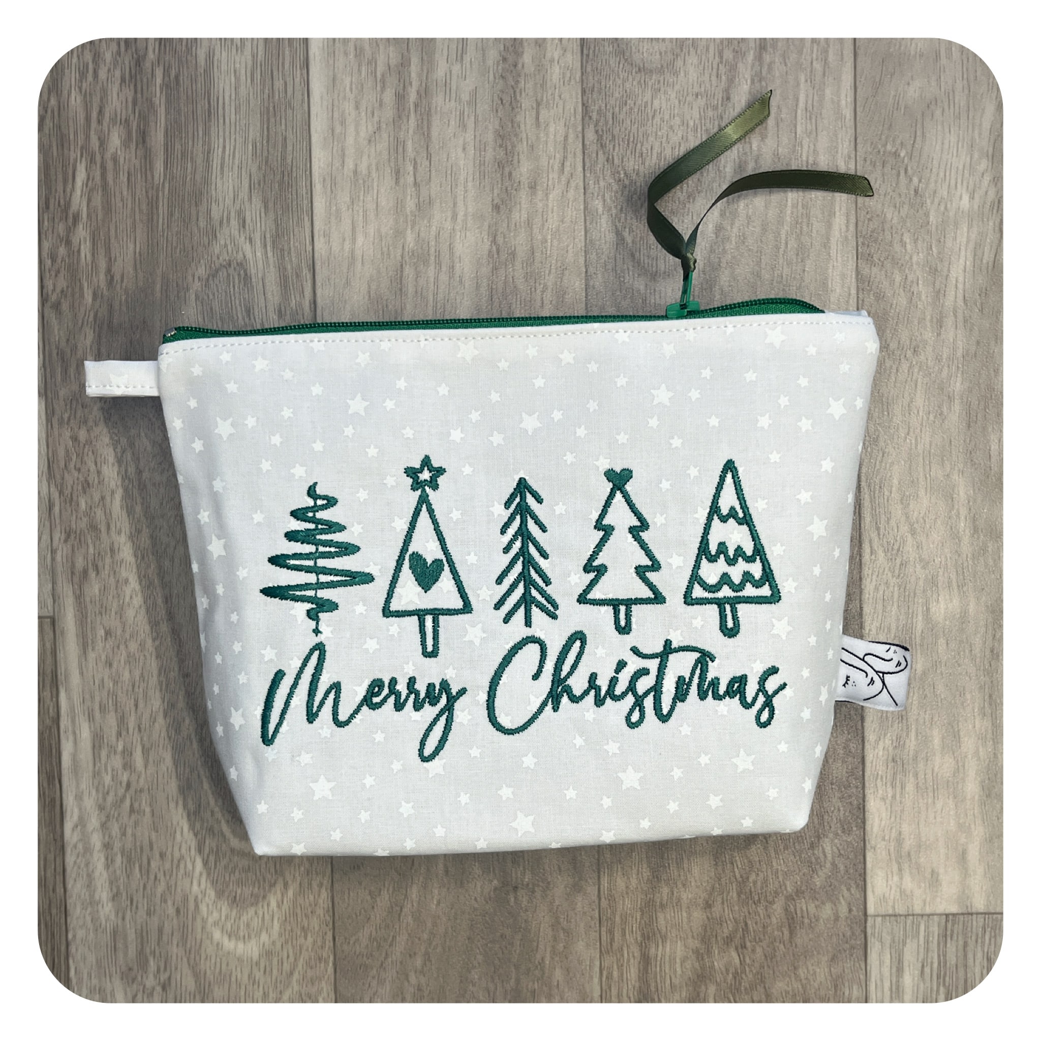 jane-couture-les-occasions-trousse-brod-e-merry-christmas-coton image 2