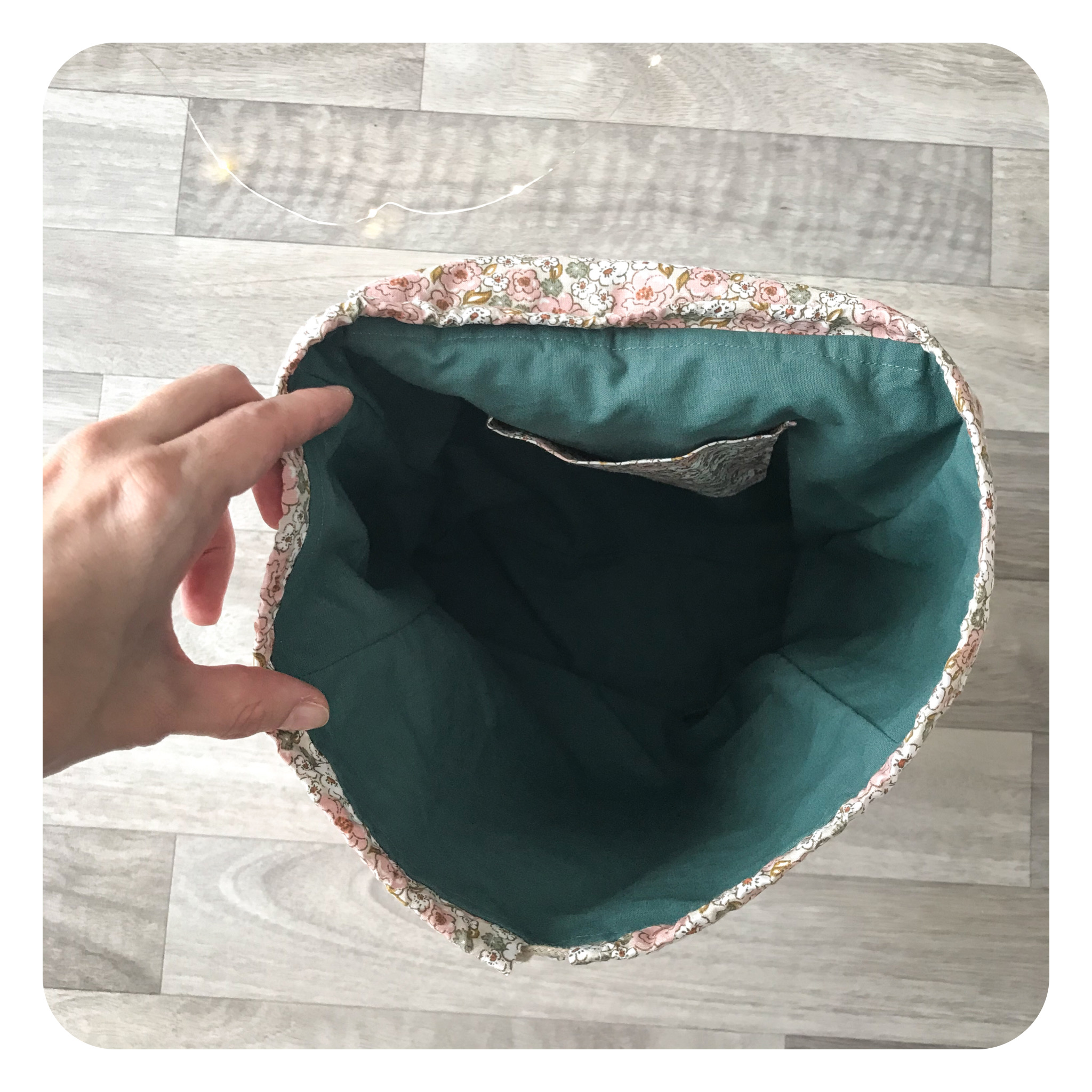 jane-couture-en-sortie-sac-dos-maternelle-pr-nom image 6