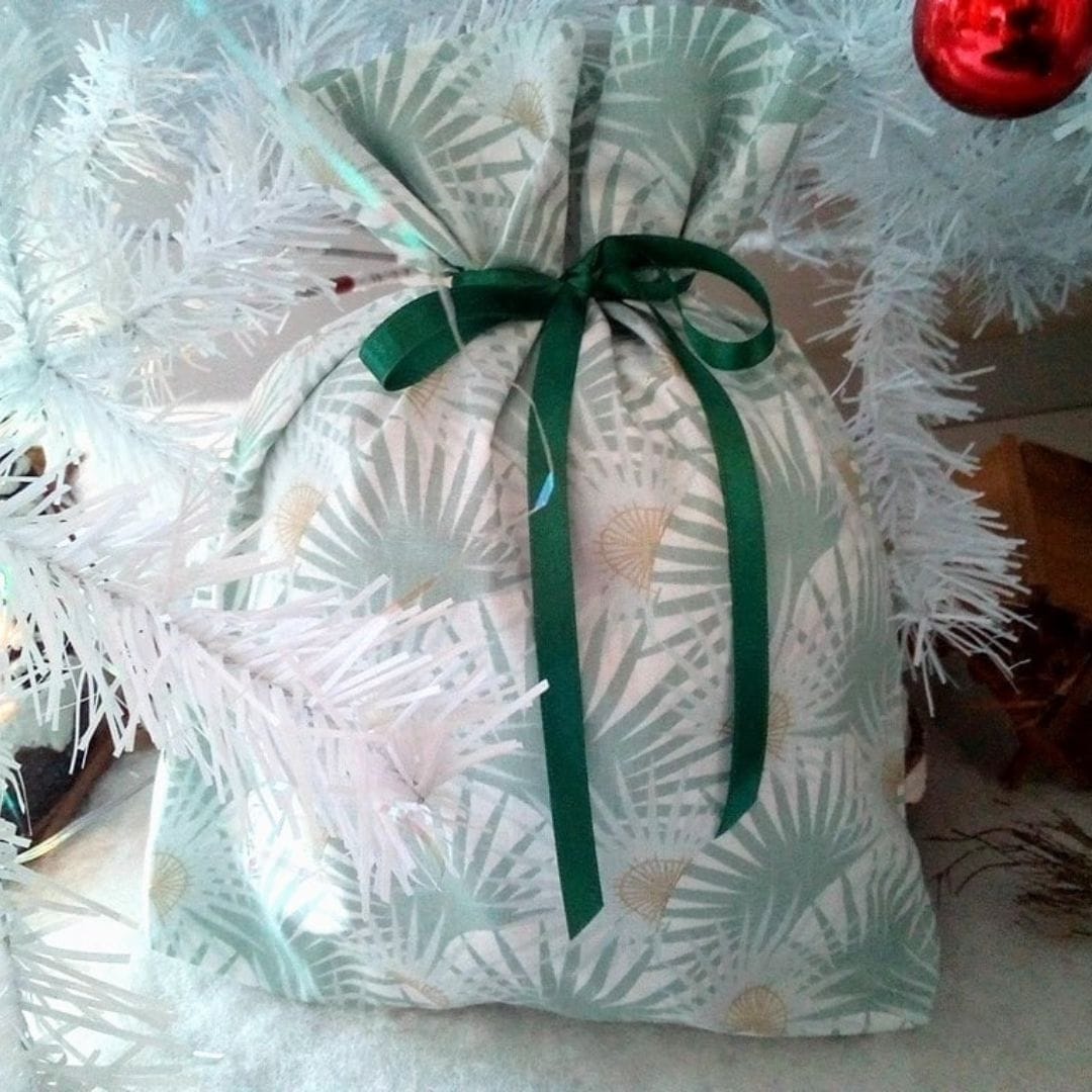 au-bonheur-de-petite-fleur-pochette-cadeau-tissu-vert-dor-r-utilisable image 2