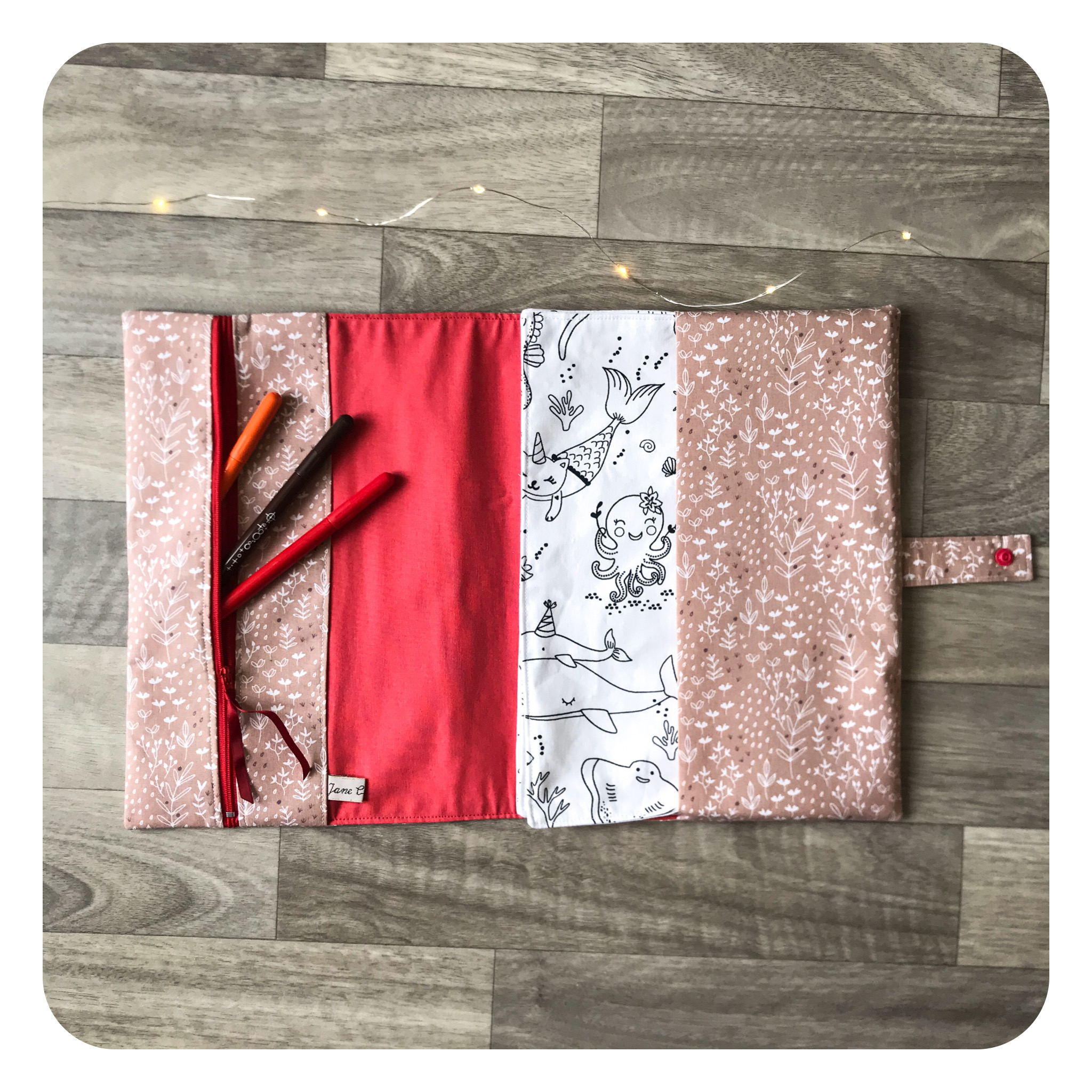 jane-couture-cr-ations-z-ro-d-chet-coloriages-lavables-a4-coton image 2
