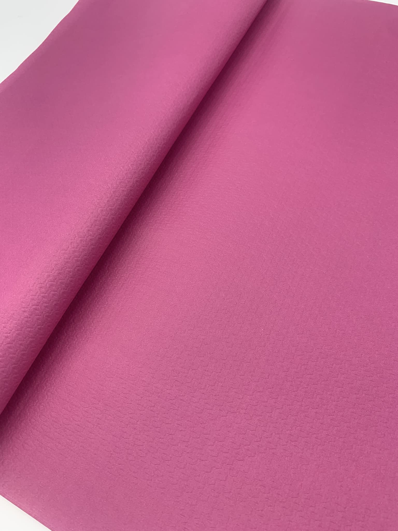 dstock60-arts-de-la-table-nappes-jetables-60x100-framboise-lot-500-gaufr image 1