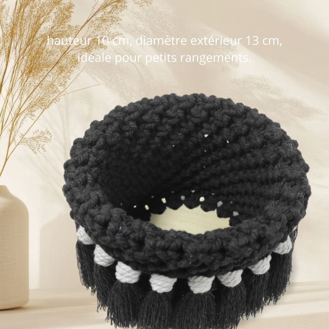 au-bonheur-de-petite-fleur-corbeille-macram-noire-grise-fond-bois image 4