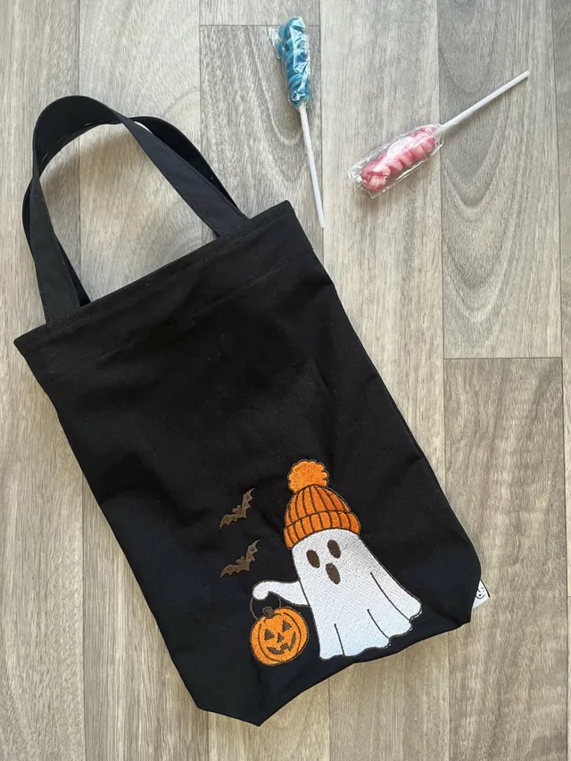 jane-couture-en-sortie-sac-bonbons-halloween-tote-bag-enfant-coton image 1