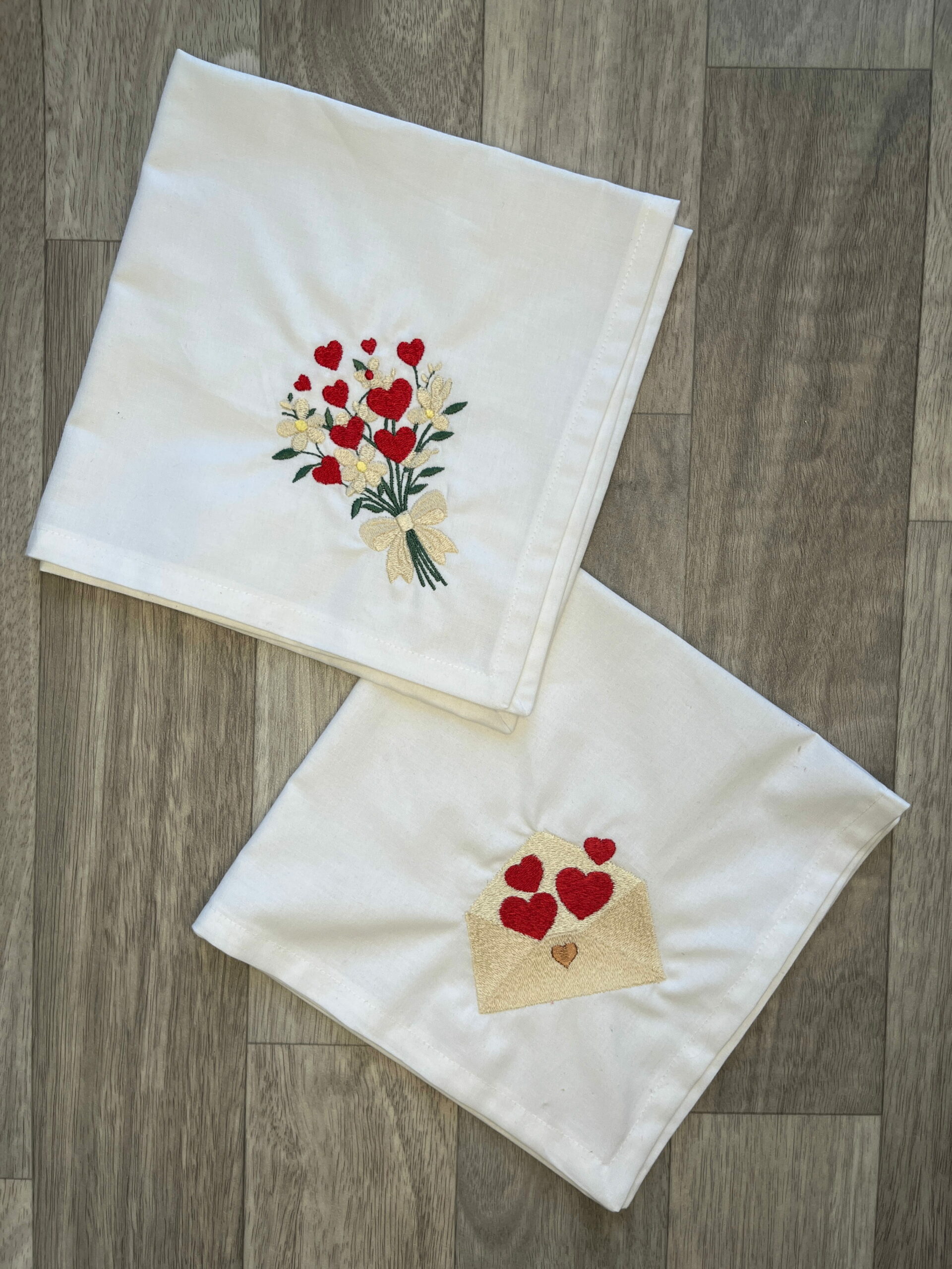 jane-couture-st-valentin-serviette-table-coton-brod-e-oekotex image 1