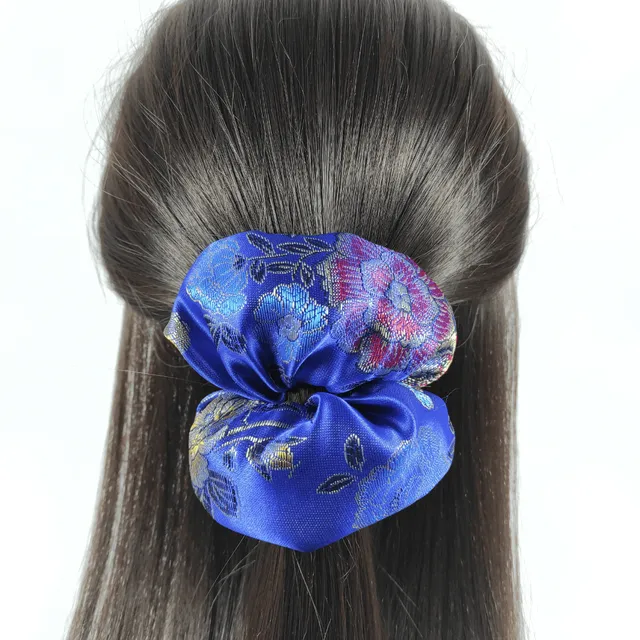 au-bonheur-de-petite-fleur-grand-chouchou-cheveux-coton-bleu-fleuri image 1