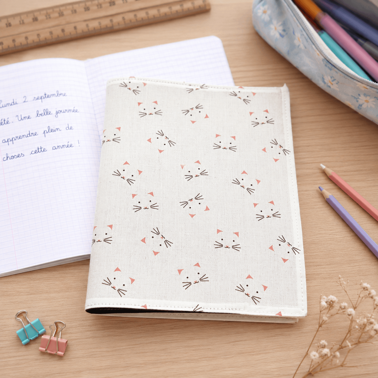 au-bonheur-de-petite-fleur-prot-ge-cahier-tissu-chats-17x22-coton-bio image 1