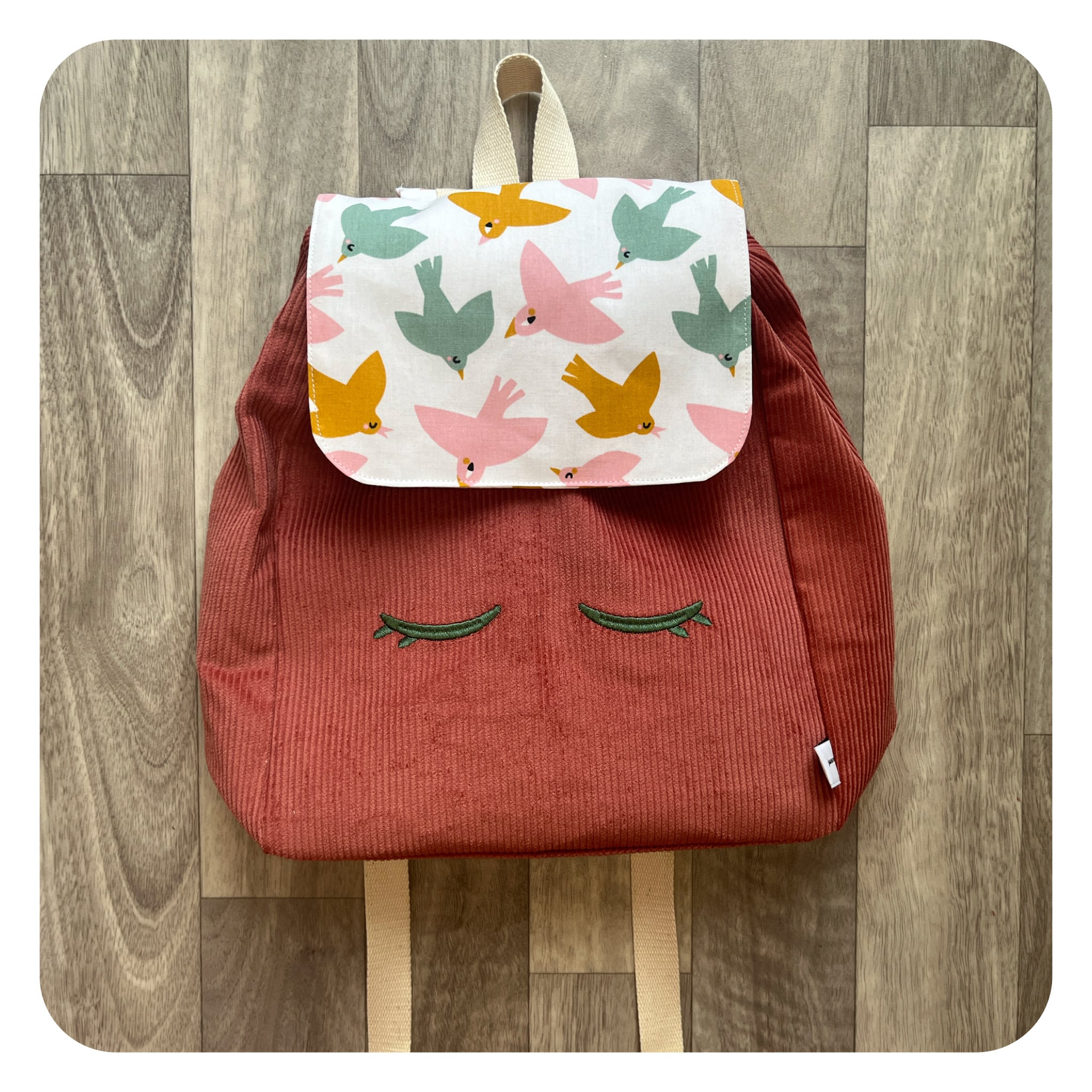 jane-couture-sac-dos-maternelle-velours-500-raies-r-glable image 7