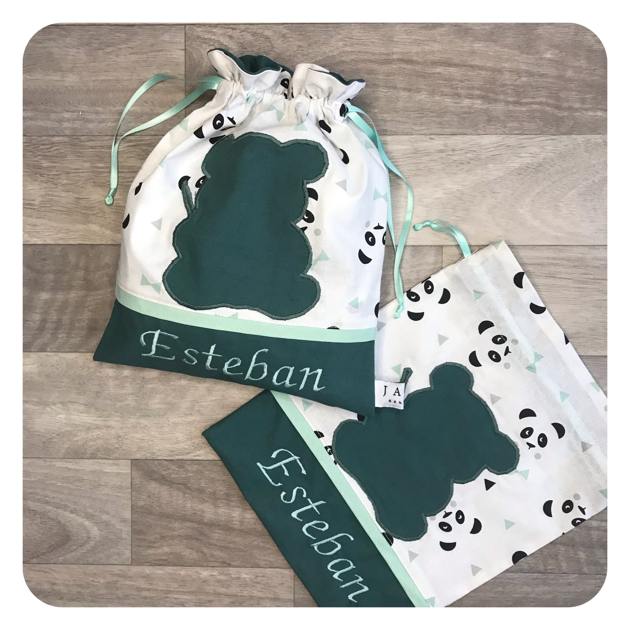 jane-couture-pochon-doudou-pochette-coton-23x22-cm-satin image 3